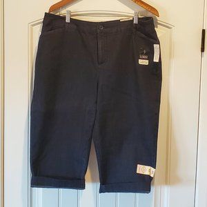 St Johns Bay, Size 18W Capri